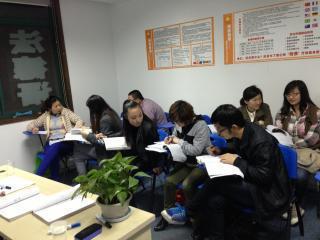 杭州環(huán)歐教育信息咨詢 以專業(yè)與熱忱，點(diǎn)亮師生成長(zhǎng)風(fēng)采